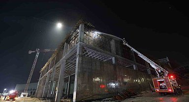 Mersin'deki fabrika yangını söndürüldü