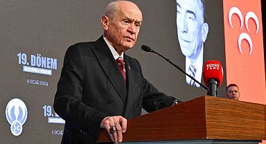 MHP lideri Bahçeli: " Yargıtay 3.Ceza Dairesi'nin şerefli hakimlerini yürekten kutluyor ve aldıkları kararı destekliyoruz"
