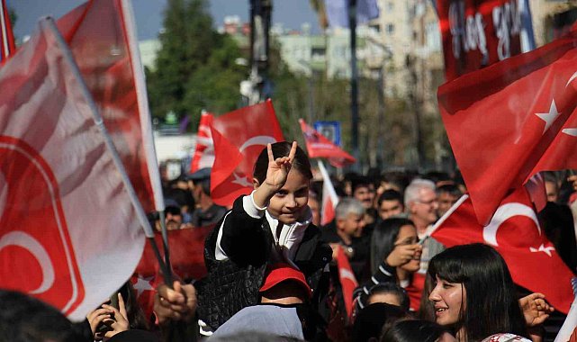 MHP Lideri Bahçeli: "DEM'lenmiş CHP, terörle mücadeleye şaşı bakmaktadır"