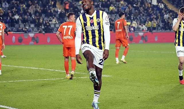 Michy Batshuayi, 4 golle yıldızlaştı