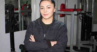 Milli Güreşçi Başak Duman'ın hedefi Türkiye'yi olimpiyatlarda temsil etmek