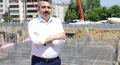 Mimar Sinan'da yol yarılandı