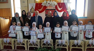 Miniklerin hatim sevinci