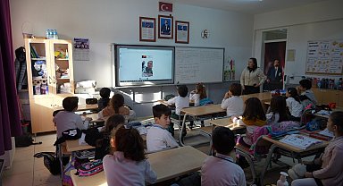 Miniklerin kocaman kalpleri Mehmetçikler için çarptı