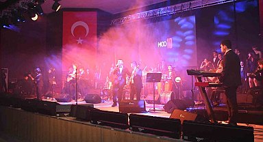 MOD10, Edremitlilere müzik ziyafeti yaşattı