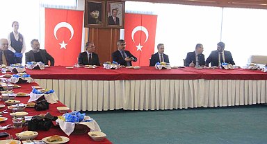 MSKÜ Rektörü Kaçar, gazeteciler ile bir araya geldi