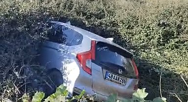 Muğla'da otomobil şarampole uçtu: 2 yaralı