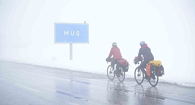 Mülteci çocuklar için pedal çeviren gönüllülere Muş'ta sıcak karşılama