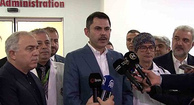 Murat Kurum, saldırıda yaralanan Fatih Camii İmamı Galip Usta'yı hastanede ziyaret etti