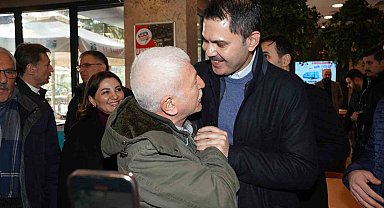 Murat Kurum'a Bahçelievler Belediyesi Sosyal Tesisleri'nde vatandaşlardan yoğun ilgi