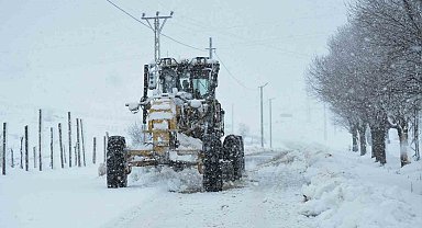 Muş'ta 75 köy yolu ulaşıma kapandı