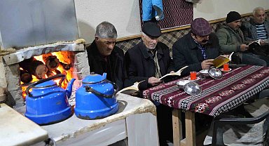 Muş'ta kahvehaneler kütüphaneye döndü