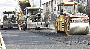 Mustafakemalpaşa'nın altyapısı sil baştan yenileniyor