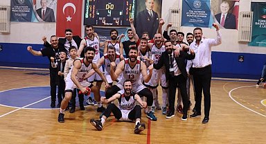 Nazilli Belediyespor Basketbol Takımı parkeden galibiyet ile ayrıldı