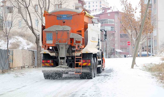 Niğde'de olumsuz hava şartlarına karşı gerekli tedbirler alındı