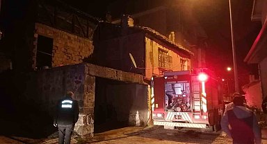 Niksar'da ahşap evde yangın