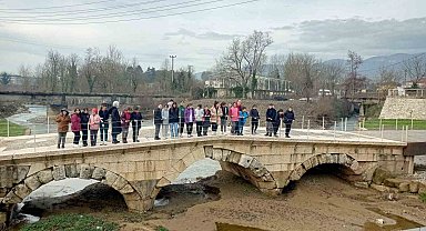 Öğrenciler tarihi yerleri gezdi