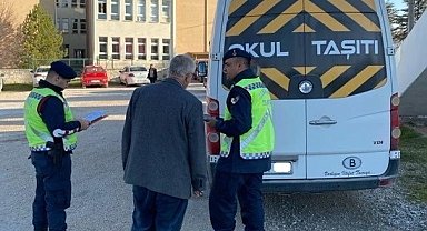 Okul servis araçları kurallara uyuyor