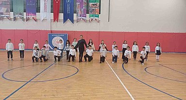 Okul sporları karate müsabakaları başladı