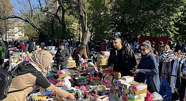 Ortaca ikinci el pazarına yoğun ilgi
