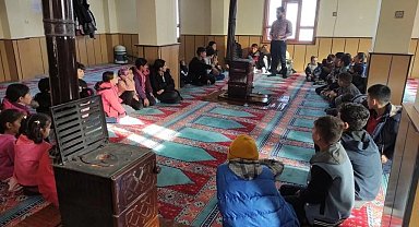 Özalp'ta "Cami-Çocuk" buluşmaları