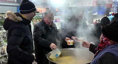 Pazar yerinde çorba ikramı