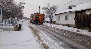Pazaryeri beyaza büründü