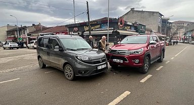Pazaryeri'nde meydana gelen trafik kazasında şans eseri yaralanan olmadı