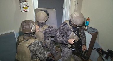 Polis şüphelileri yataklarından aldı