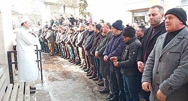 Posof'ta odunluğun tavını çöktü: 1 ölü
