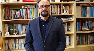 Prof. Dr. İsmail Köse İran-Pakistan gerilimine dikkat çekti, İran'ın kendisine yeni hedef olarak Pakistan'ı seçtiğini duyurdu