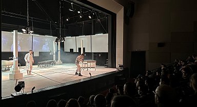"1984" oyunu rehabilite hizmeti alanlar için sergilendi