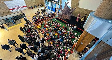 "Maşa" ile "Mişka" çocuklarla buluşuyor