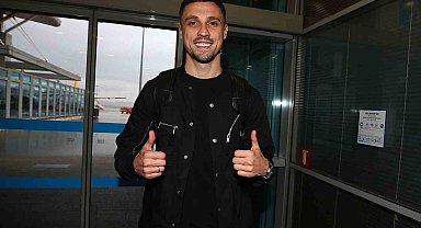 Rade Krunic, Fenerbahçe için İstanbul'da