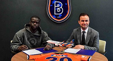 RAMS Başakşehir: "Kulübümüz, Kamerunlu milli futbolcu Olivier Kemen ile 3.5 yıllık anlaşma sağladı."