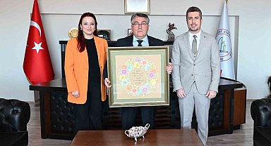 Rektör Özölçer'den Gümüş ve Yıldırım'a teşekkür belgesi