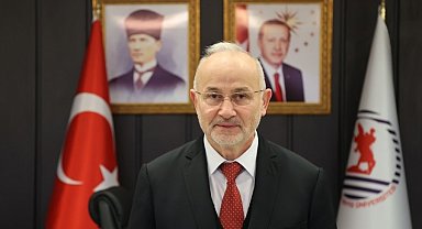 Rektör Ünal: "İnsanlığın tek umudu Mehmetçik"