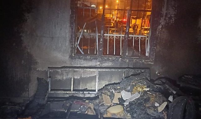 Reyhanlı'da yanan ev kullanılmaz hale geldi