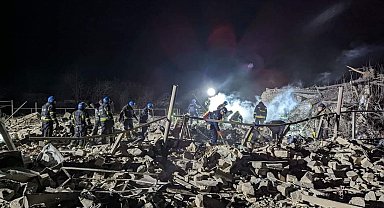 Rusya'dan Ukrayna'ya füze saldırısı: 11 ölü