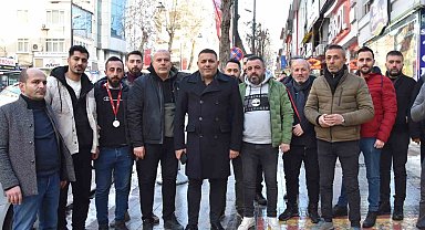 Sadıkoğlu: "Dönüşüme değil, zamansız ve plansız yıkıma karşıyız"