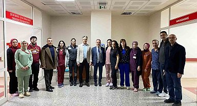 Sağlık Müdürü Tekin'den hastaneye yeni yıl ziyareti