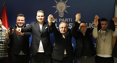 Samsun'da İYİ Parti'den istifa eden 11 kişi AK Parti'ye geçti