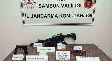 Samsun'da jandarmadan operasyon: Uyuşturucu ve silah ele geçirildi
