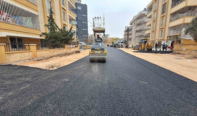 Şanlıurfa'da asfalt çalışmaları sürüyor