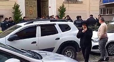 Sarıyer'de bulunan Santa Maria İtalyan Kilisesi'nde Pazar ayini sırasında silahlı saldırı gerçekleşti. Olay yerine çok sayıda polis ve sağlık ekibi sevk edildi.