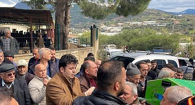 Şehit babası toprağa verildi