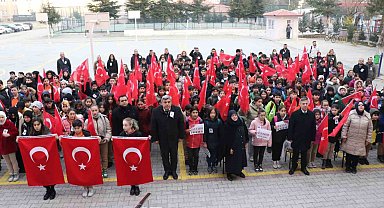 Şehitler için saygı duruşun bulunuldu