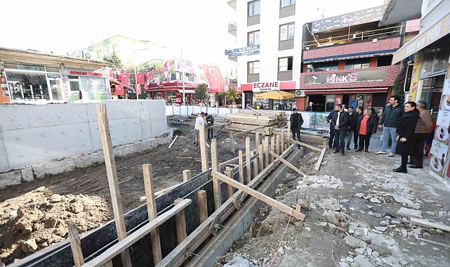Selçuk'ta PTT Altı Parkı projesi hızla ilerliyor