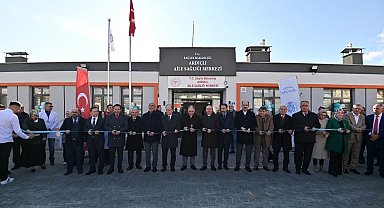 Selçuklu'da Ardıçlı Aile Sağlığı Merkezi Ve Millet Kıraathanesi açıldı