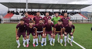 Selendi Belediyespor Play-Off'u zorluyor
